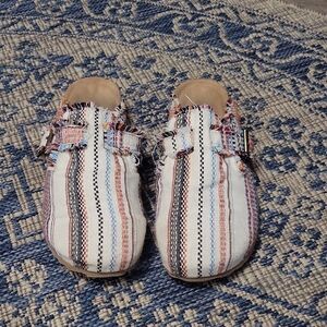 Womens Striped Slip-On Shoes
